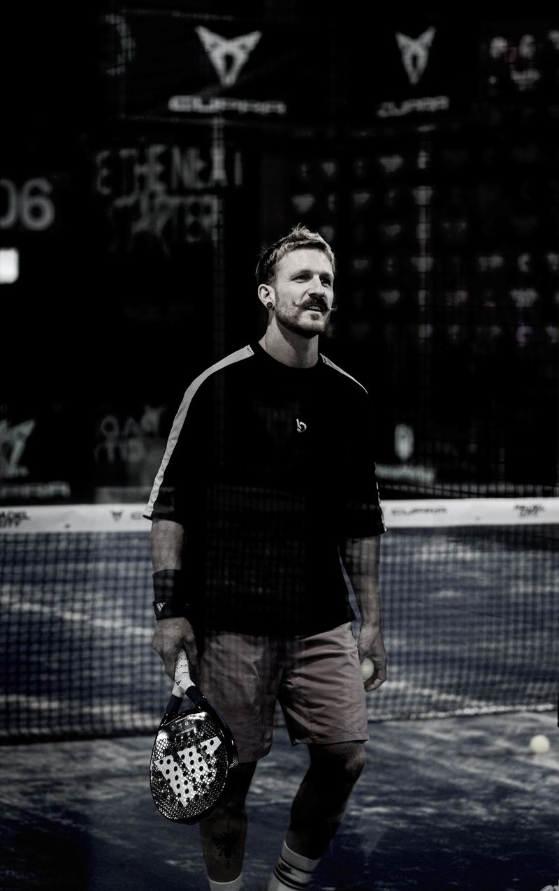 Logo Dennis Uhlenbrock