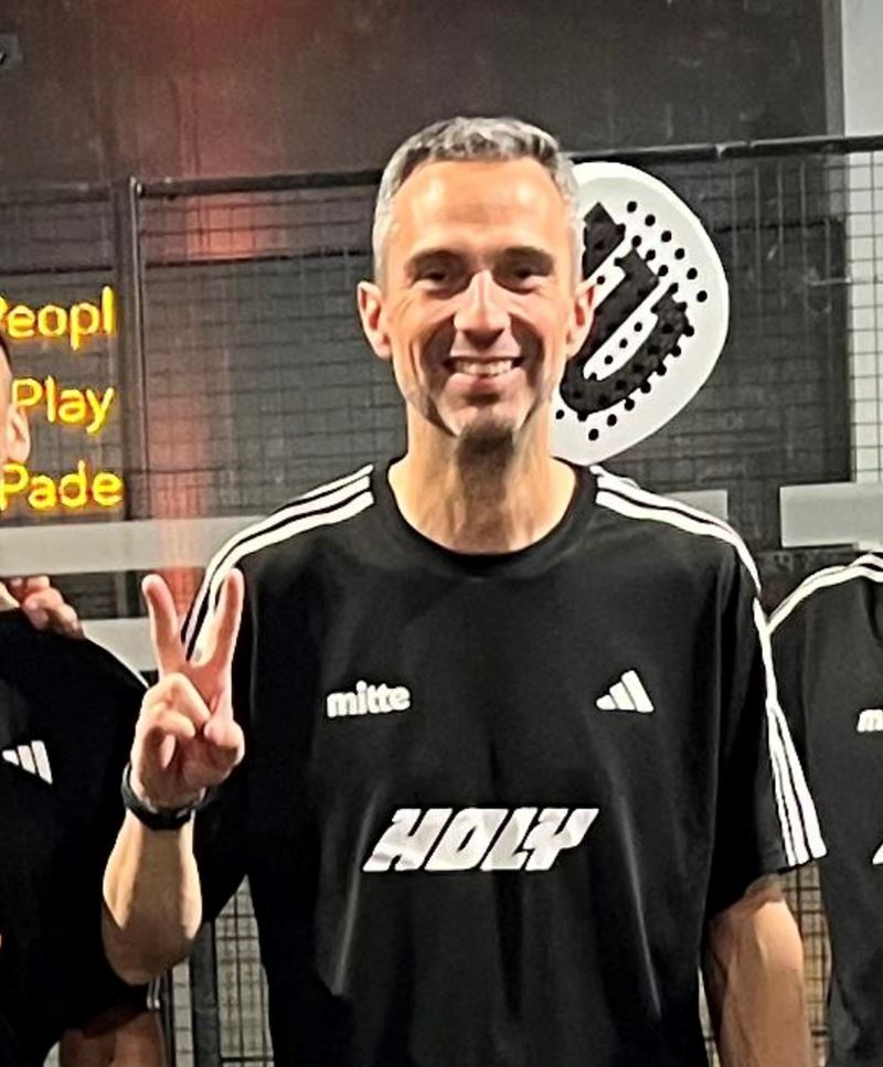 Logo Wolfgang Hennig