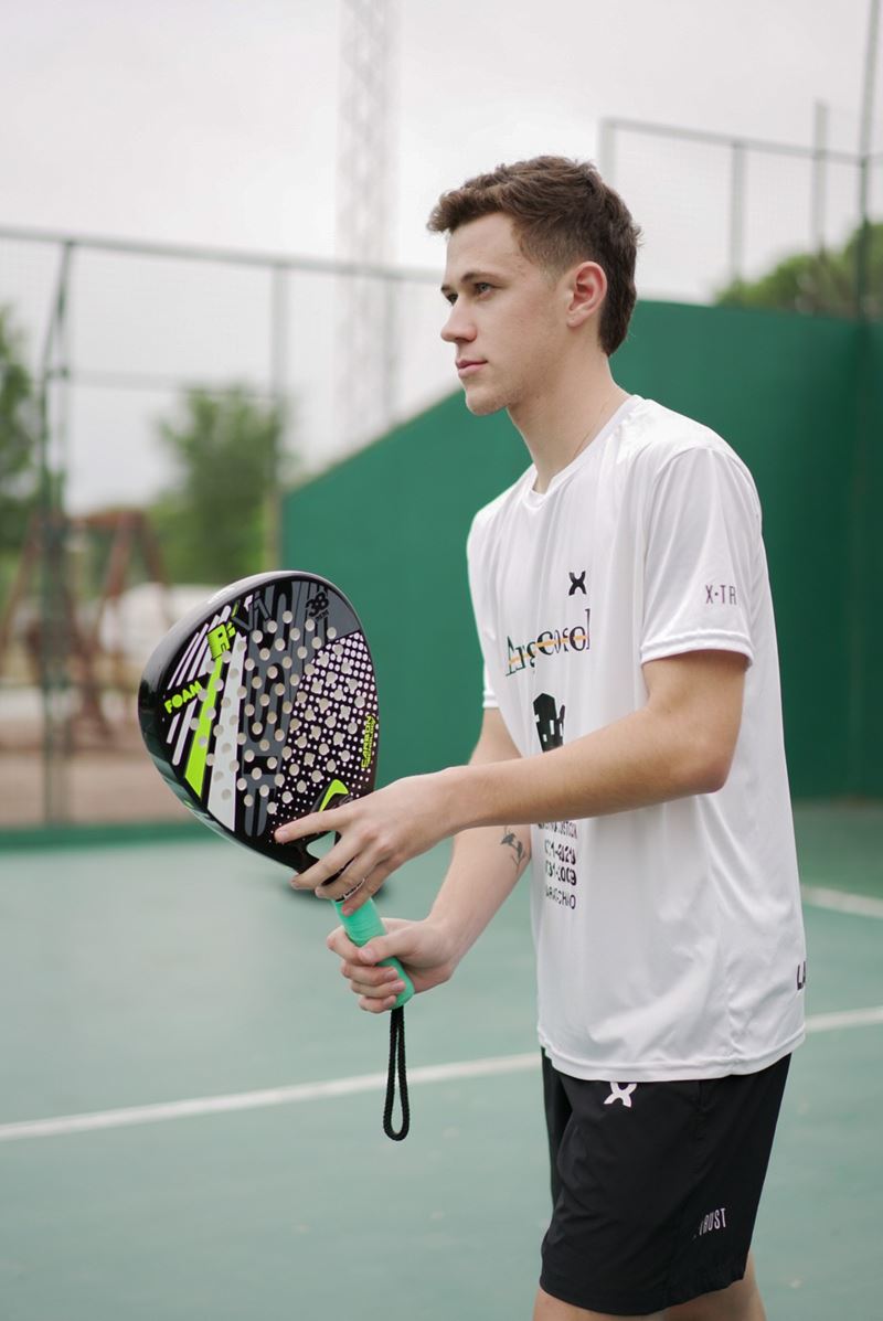 Logo Lautaro Rechichuk