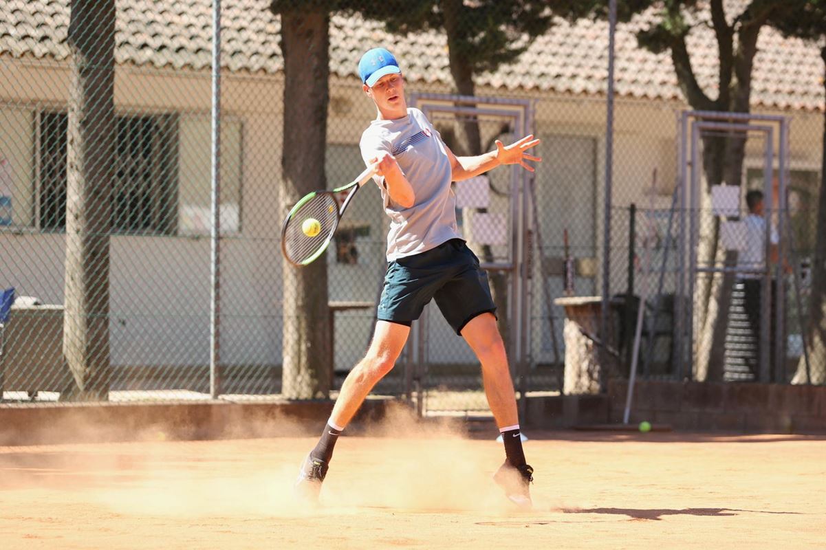 Logo Leon Hoppstädter