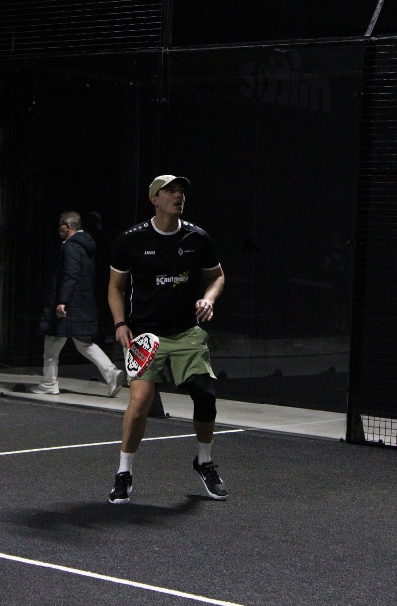 Logo Juri Pschegorlinski