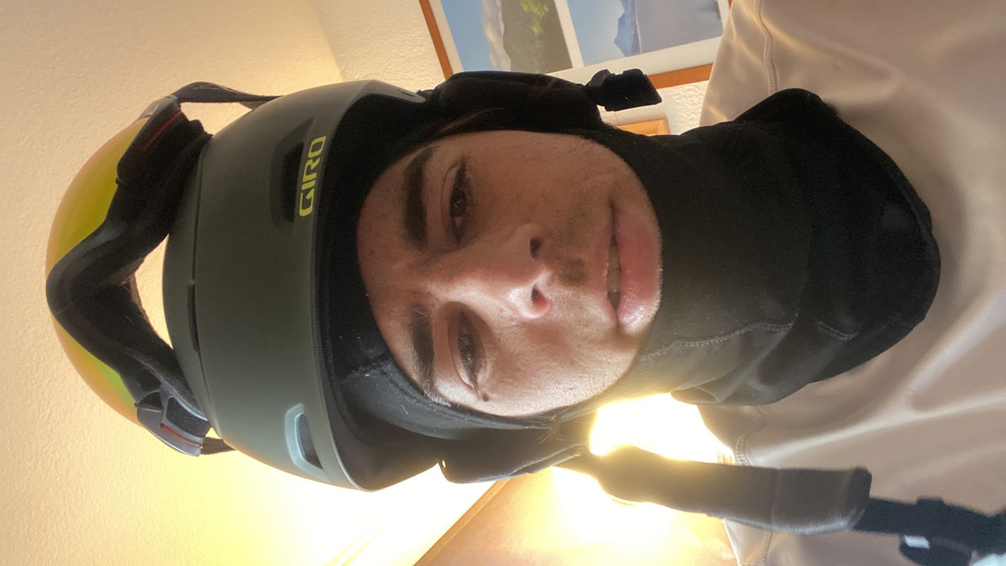 Logo Parker Bradbary