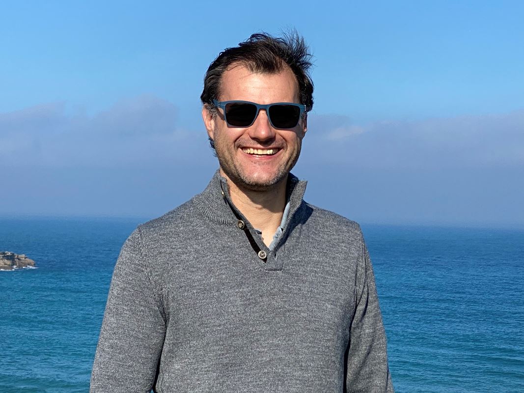 Logo Eduardo Salinas