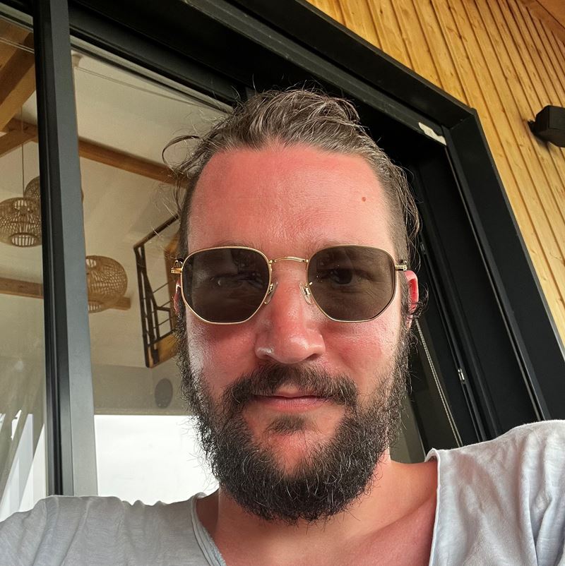 Logo Benedikt Delzeit